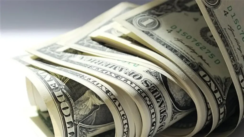 مستجدات سعر الدولار في البنوك بنهاية تعاملات اليوم الأحد 15 مارس 2026